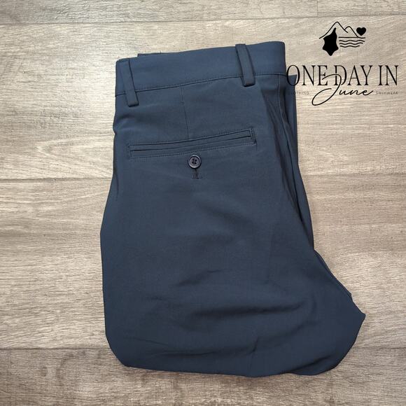 Greg Norman Straight Leg Golf Pants Size 30X31 - Picture 6 of 6